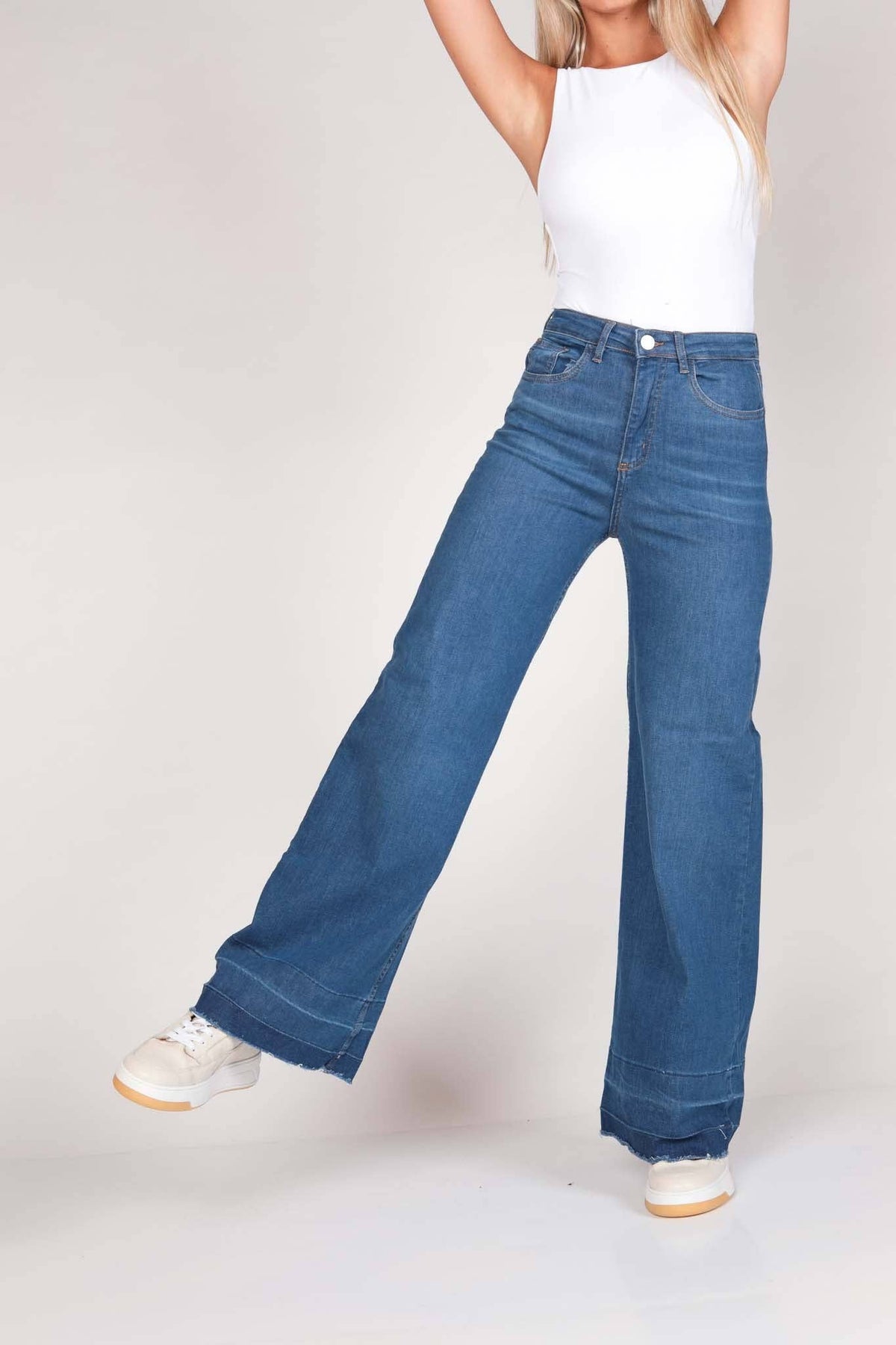 Classic Straight Jeans: Dark blue / 48 / High