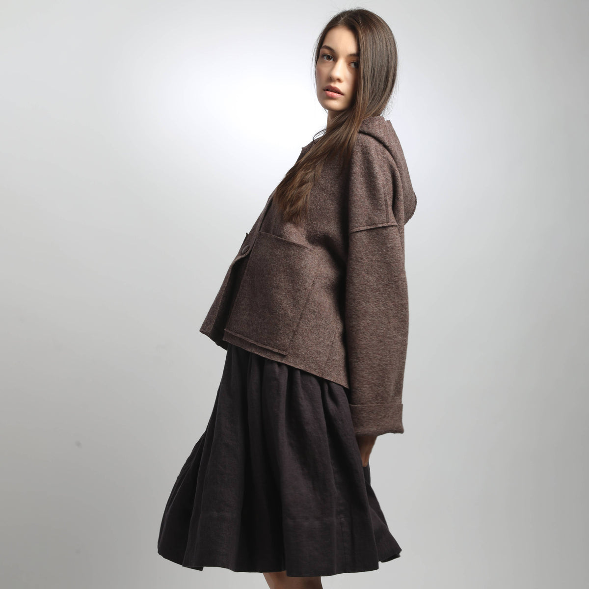Giaccone UMMA Knotium oversize con cappuccio in lana cotta, marrone