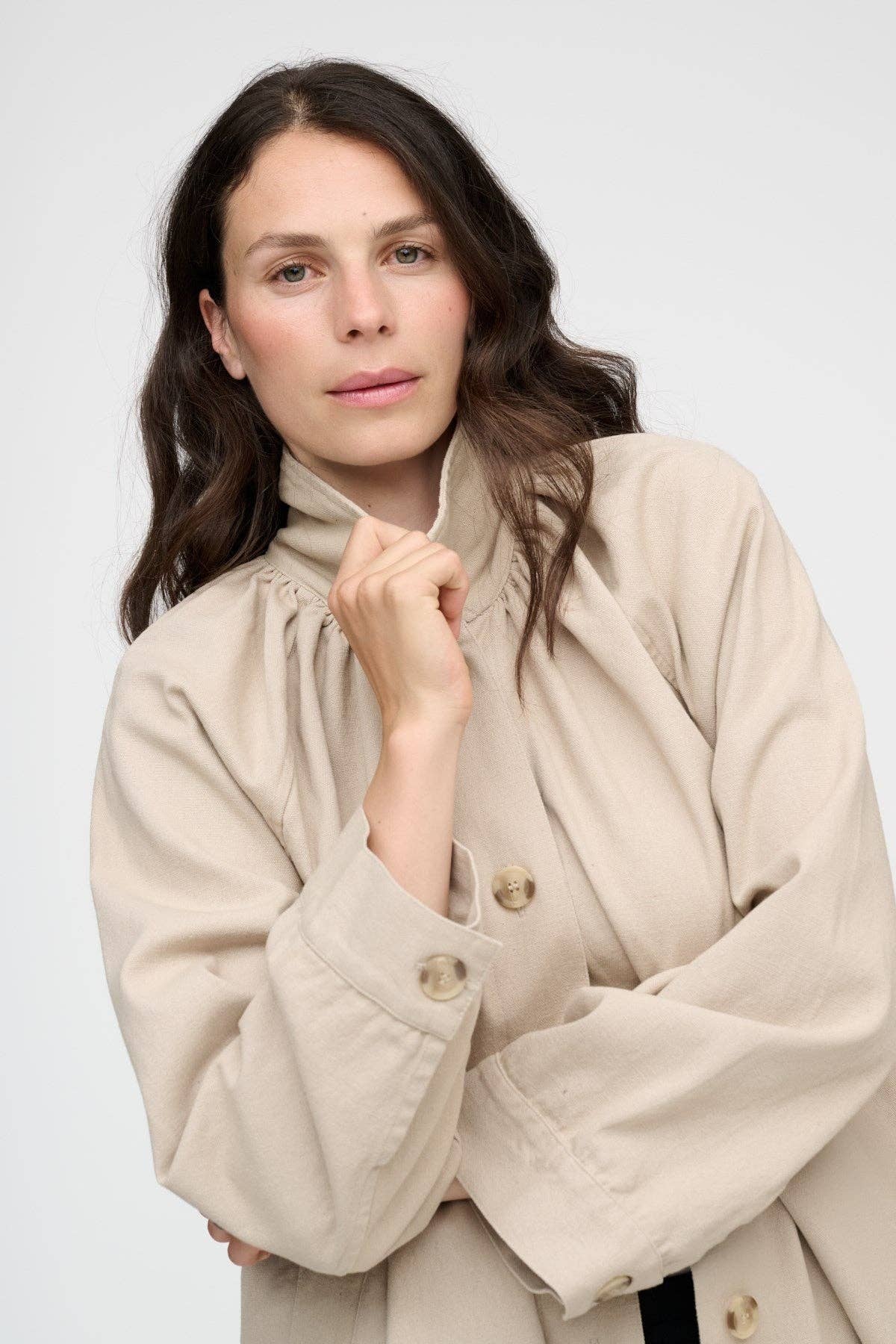 Cappotto lungo Eloise moshi moshi mind in tela di cotone biologico, beige, taglia L