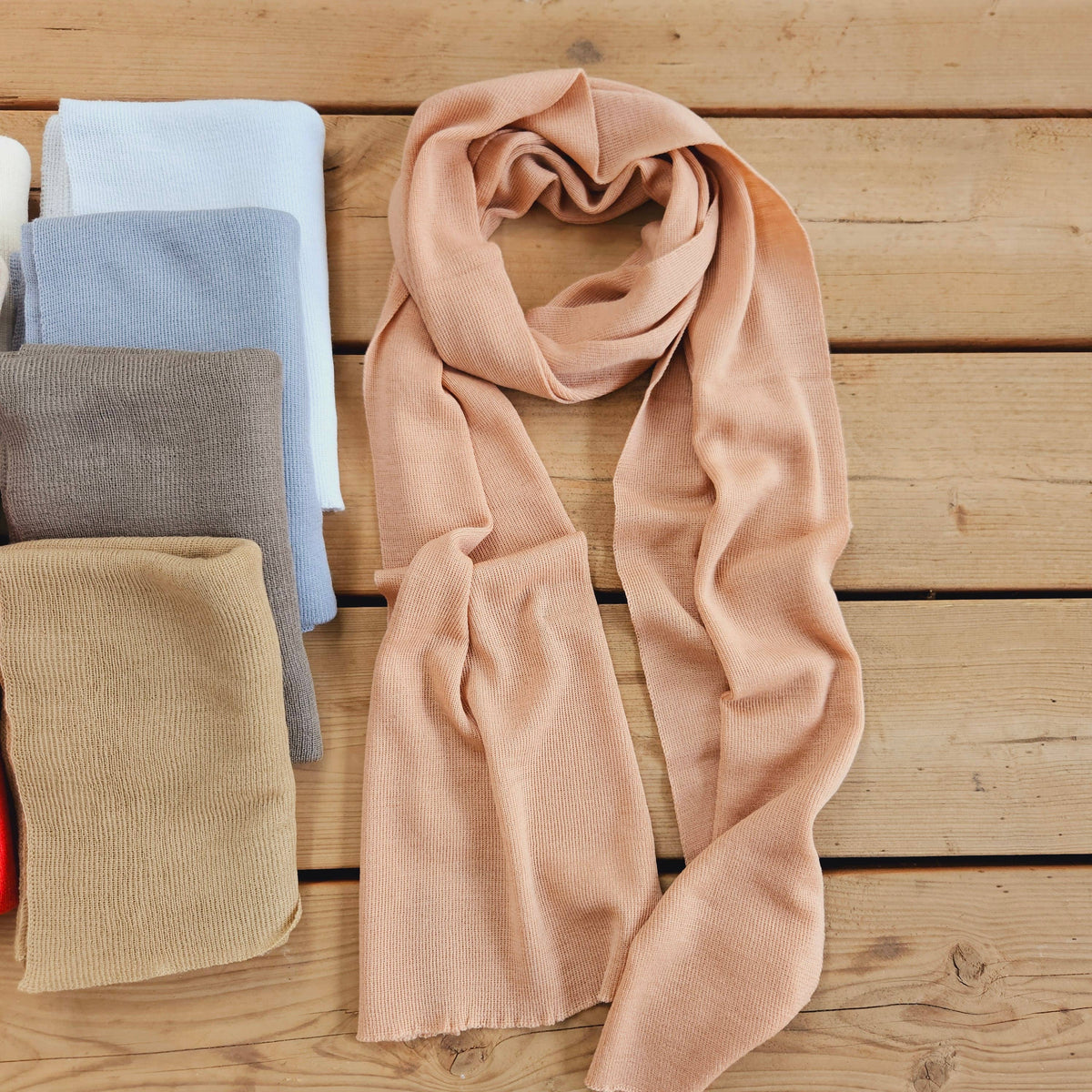 100% Merino wool scarf for men or women - Unisex beige wool: Chocolate