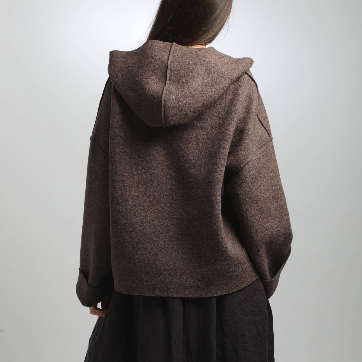 Giaccone UMMA Knotium oversize con cappuccio in lana cotta, marrone