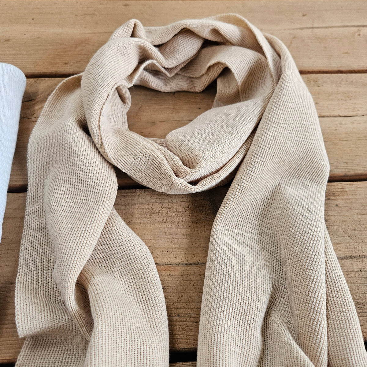 100% Merino wool scarf for men or women - Unisex beige wool: Chocolate