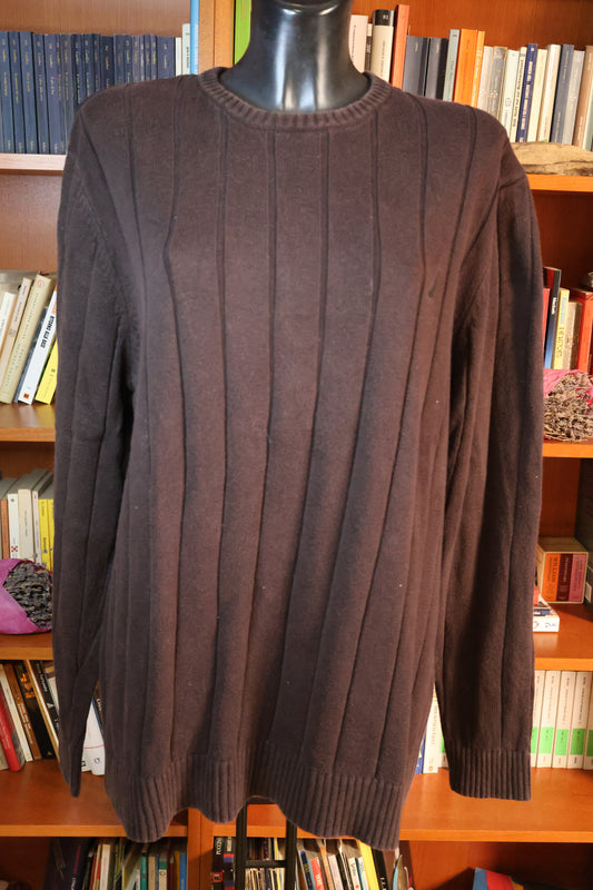 Maglione marrone cioccolato