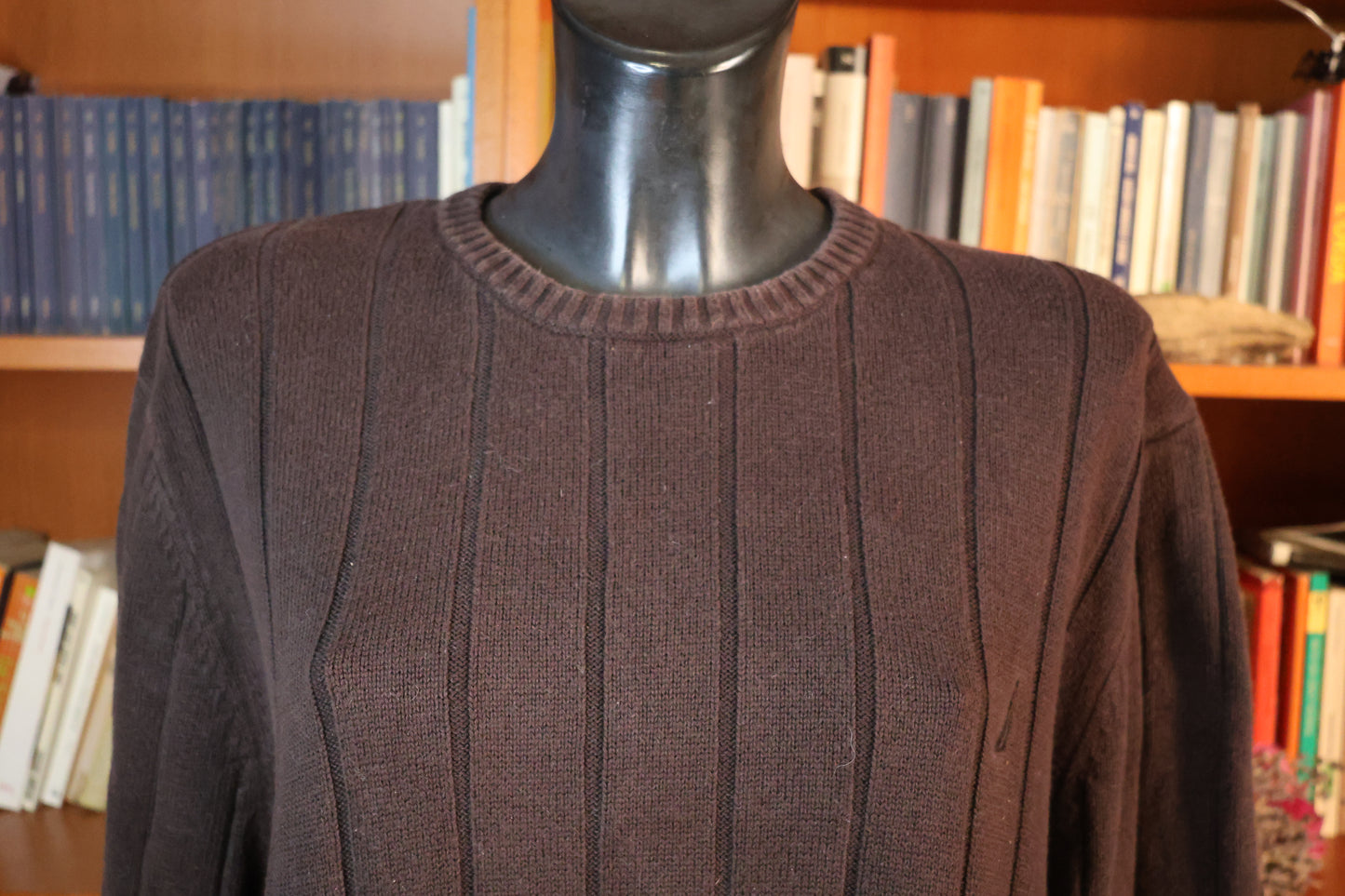 Maglione marrone cioccolato