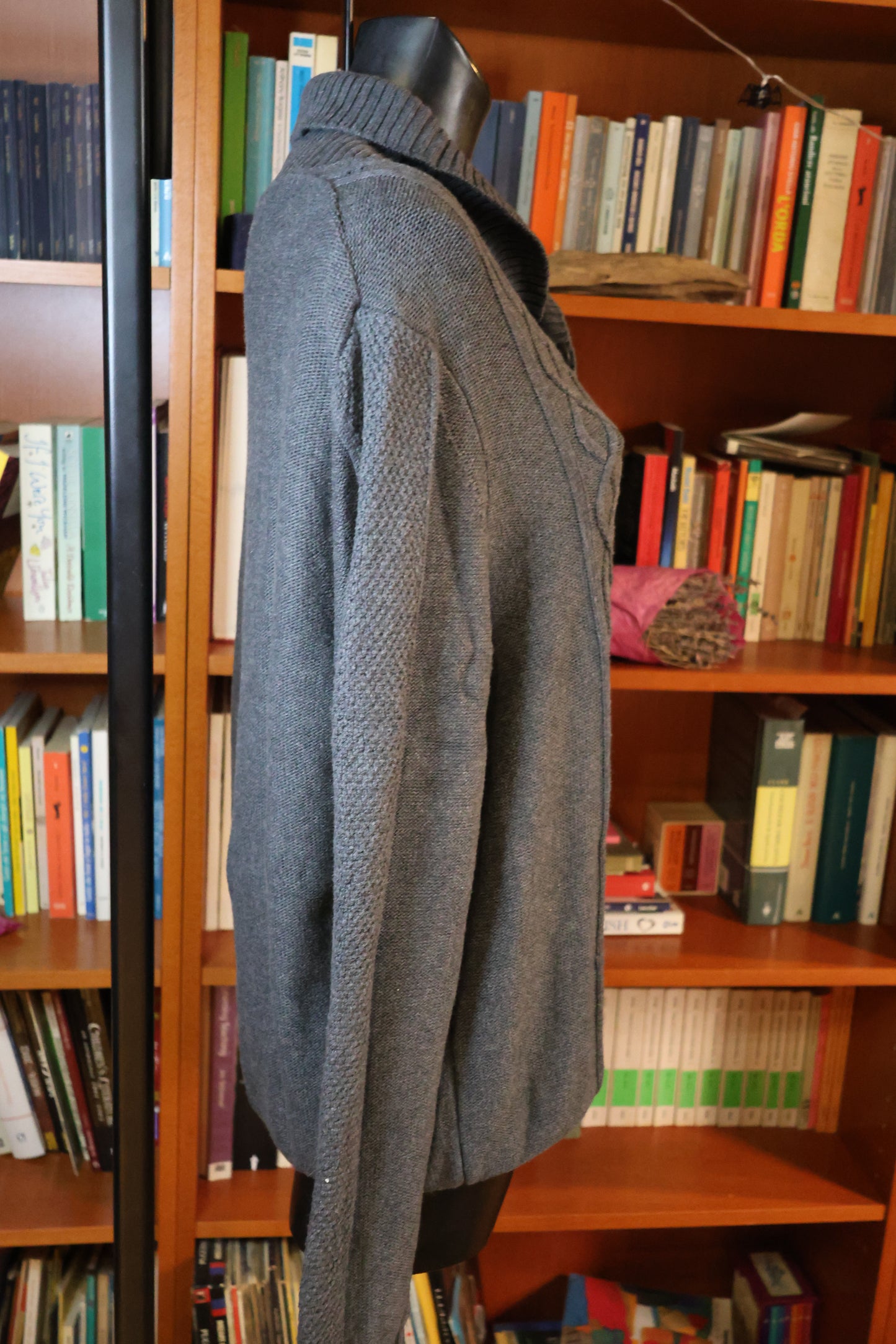 Elegante maglione grigio