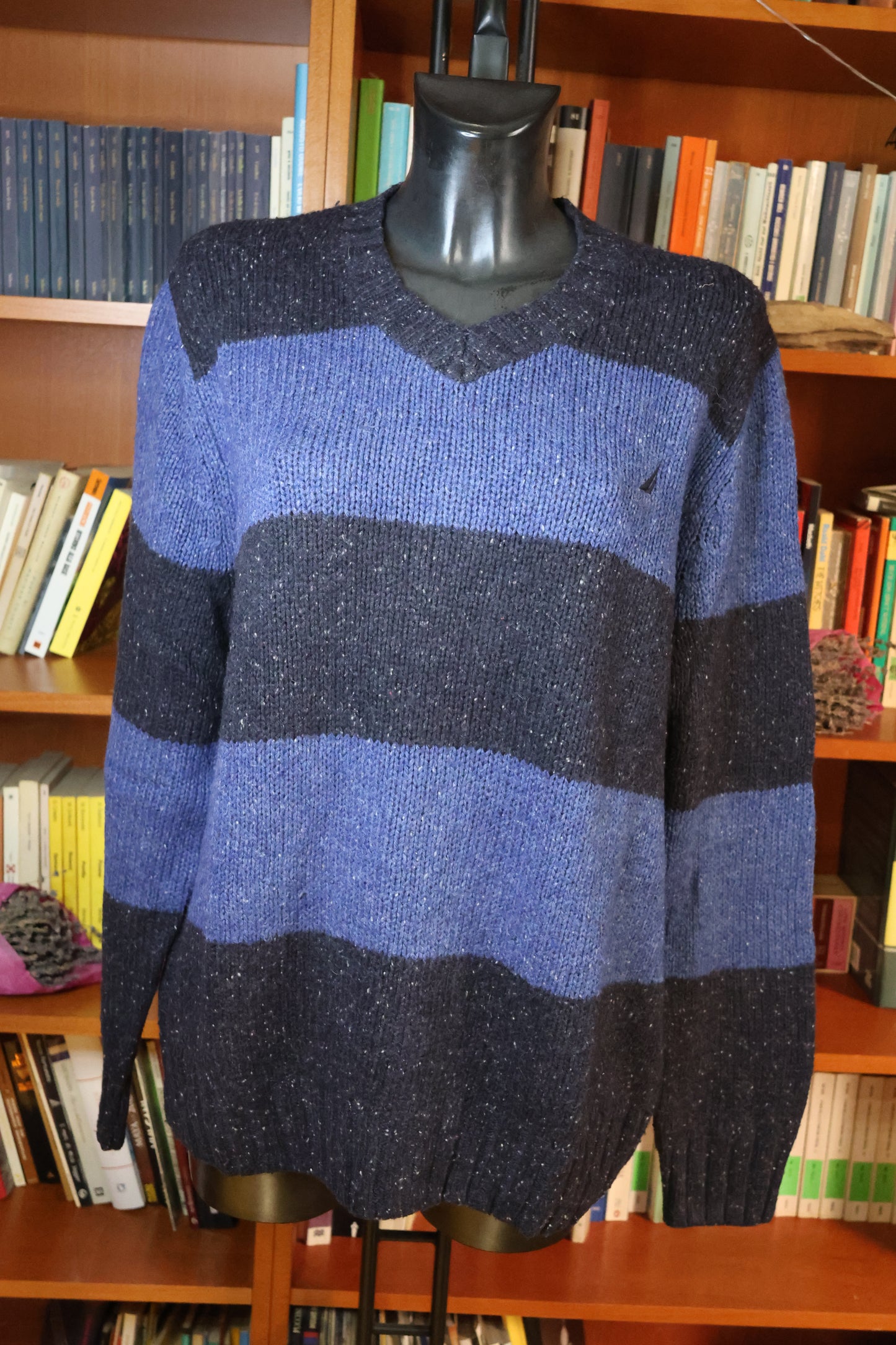 Maglione blu bicolore