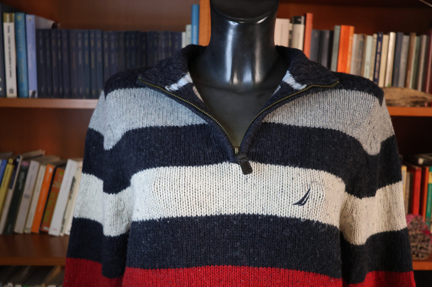 Maglione a righe da ragazzo