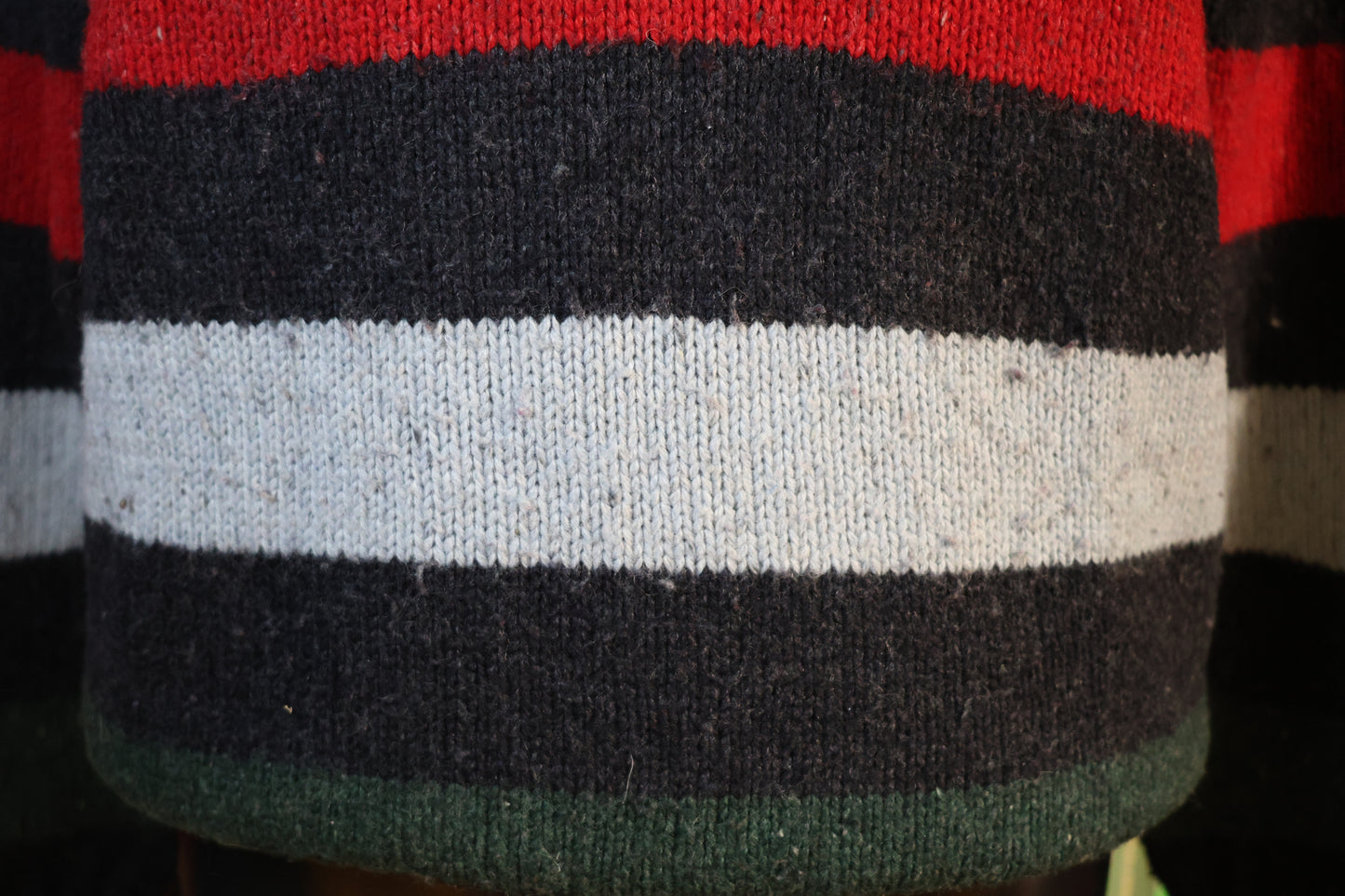 Maglione a righe da ragazzo