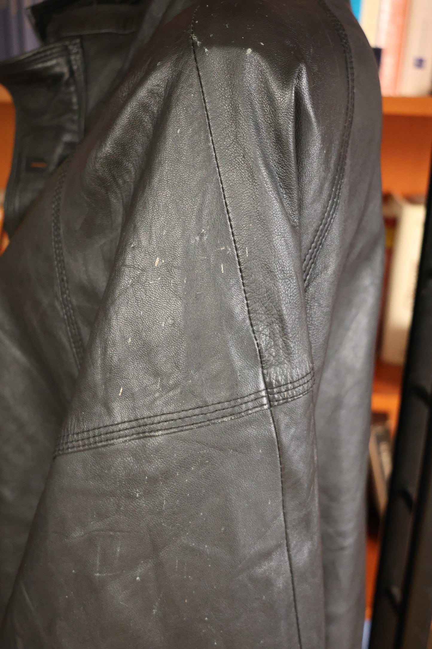 Giacca lunga in pelle nera