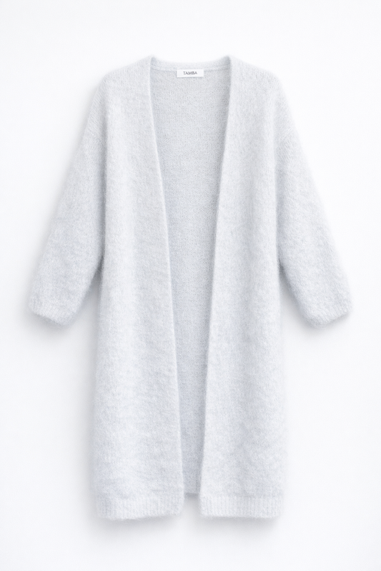 Long knitted coat with an open cut made of mohair: Schnee / One size fits all
