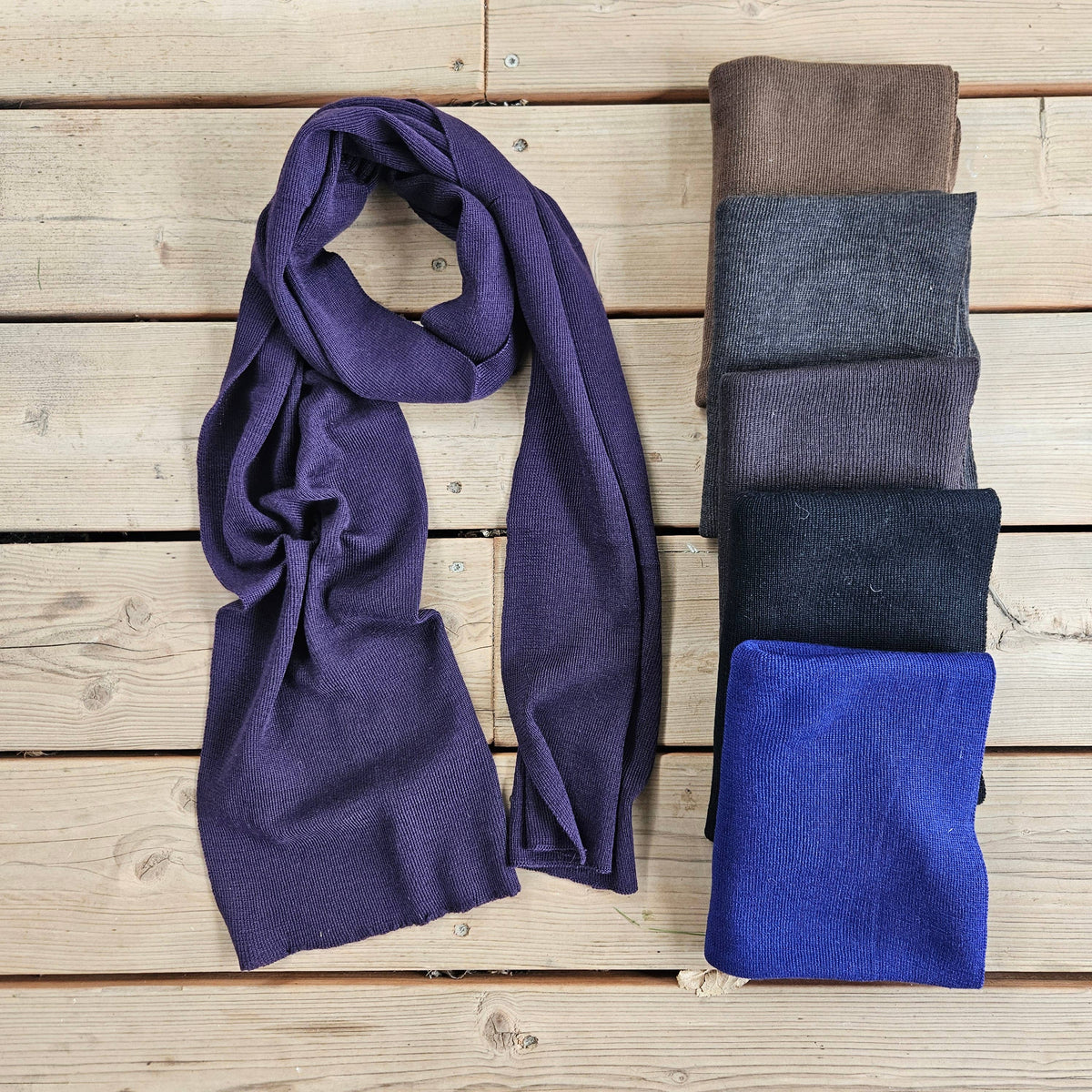 100% Merino wool scarf for men or women - Unisex beige wool: Chocolate