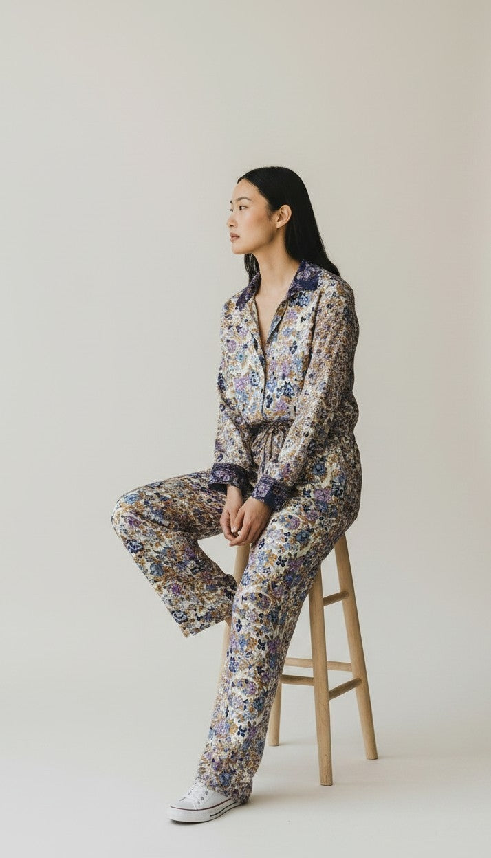 Tuta jumpsuit fatta a mano bianca e blu I Was a Sari sustainable fashion, S