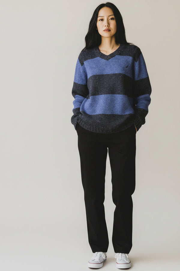 Bicolor blue sweater